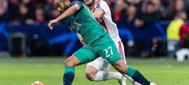 B体育体育教练-巴黎主场逆转阿贾克斯，小组榜首稳固