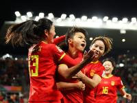 B体育体育app下载地址-中国女足队员奋力作战，成功夺冠