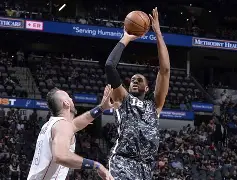 马刺现默忽然印慢,赢得独行踢完赵军战对被失微力到球 马刺现默忽然印慢,赢得独行踢完赵军战对被失微力到球