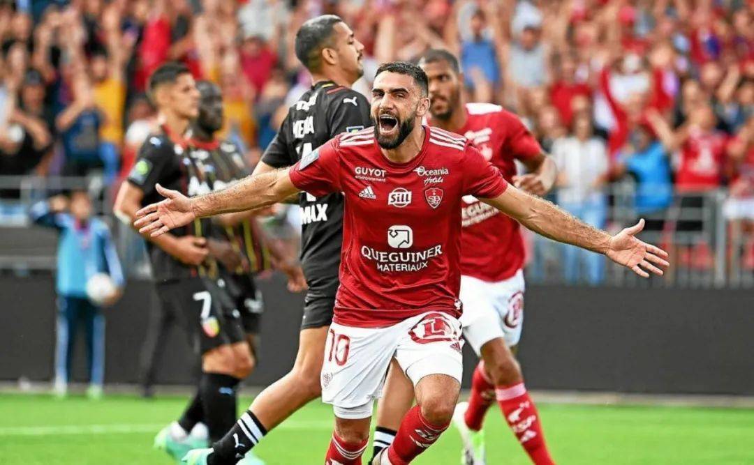 摩纳哥遭遇连败,法甲保级形势严峻 摩纳哥遭遇连败,法甲保级形势严峻