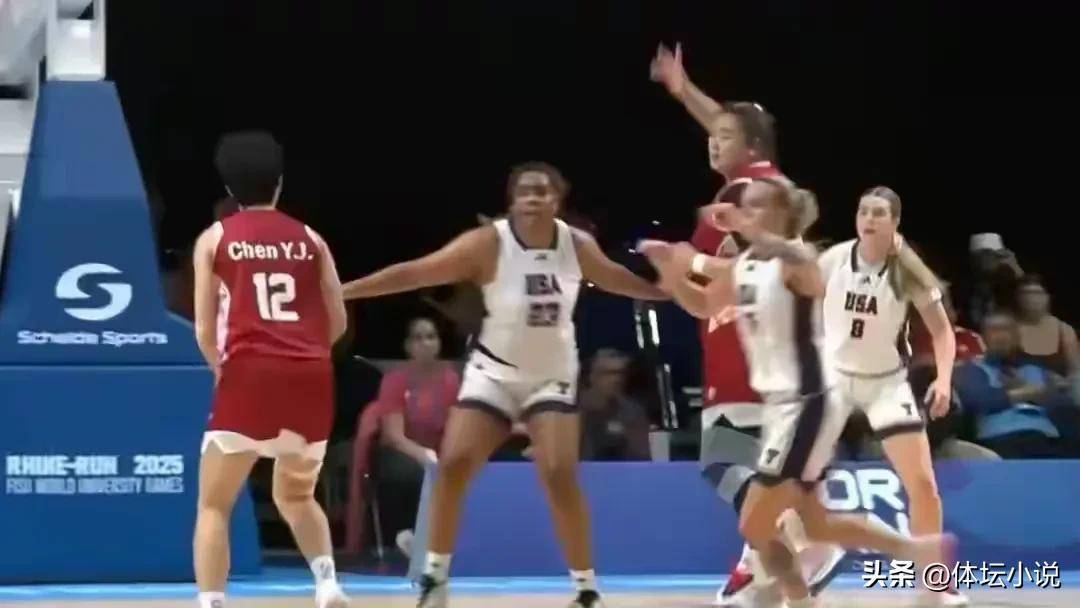 里约阿维队在法国联赛中紧咬对手,展现拼搏精神的简单介绍 里约阿维队在法国联赛中紧咬对手,展现拼搏精神的简单介绍