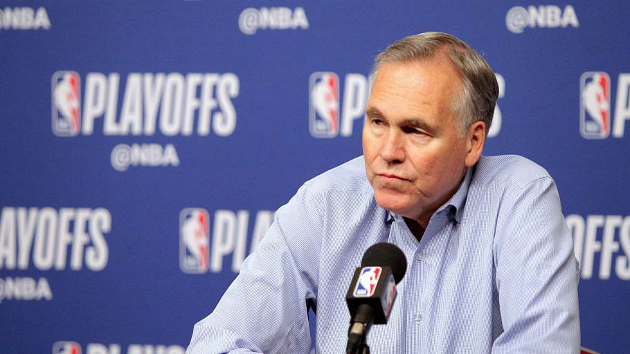 包含重磅消息：火箭队主帅迈克-德安东尼辞职的词条