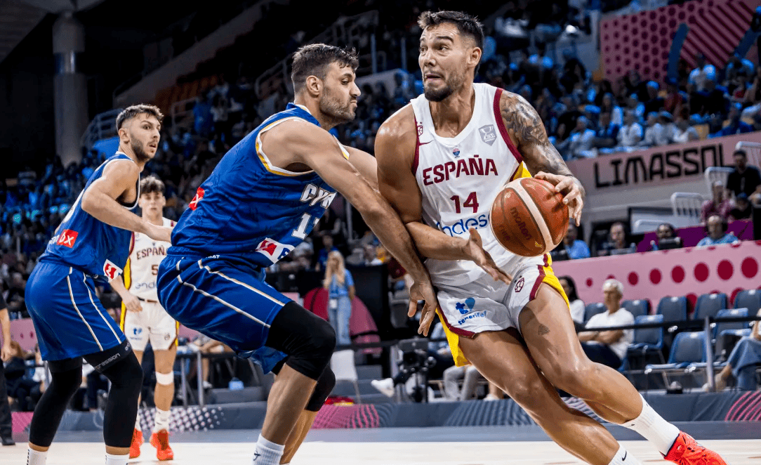 欧洲篮球联赛冠军争夺激烈，球队实力悬殊明显