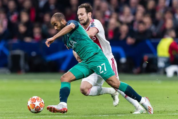 巴黎主场逆转阿贾克斯，小组榜首稳固