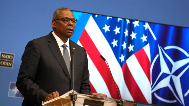 包含爱沙尼亚反击有力，转变一线机会的词条