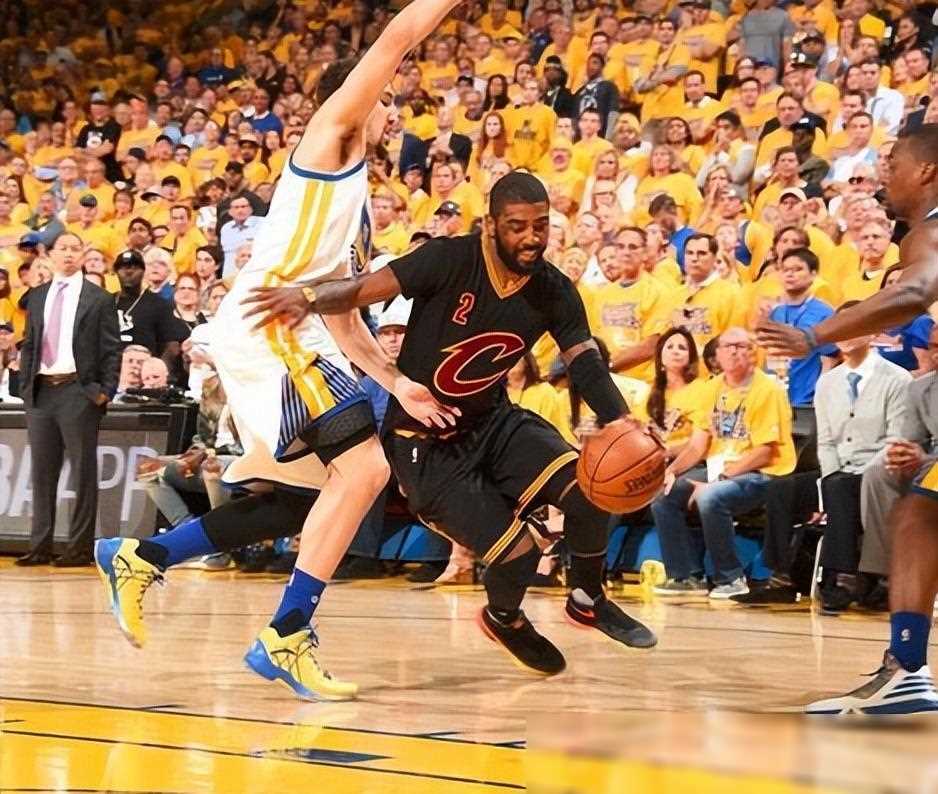 詹姆斯突破生涯纪录,骑士抢先勇士取得领先的简单介绍 詹姆斯突破生涯纪录,骑士抢先勇士取得领先的简单介绍