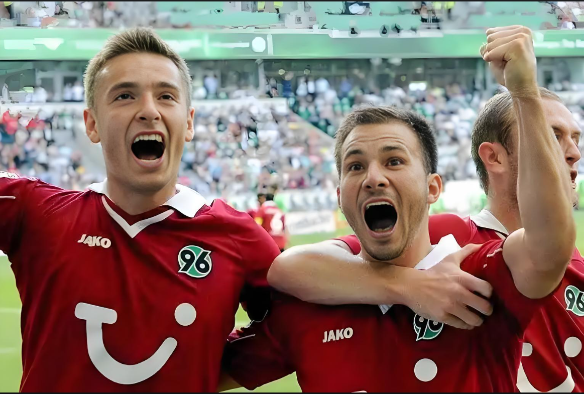 包含沙尔克04防线稳固,战胜强队取得胜利的词条 包含沙尔克04防线稳固,战胜强队取得胜利的词条