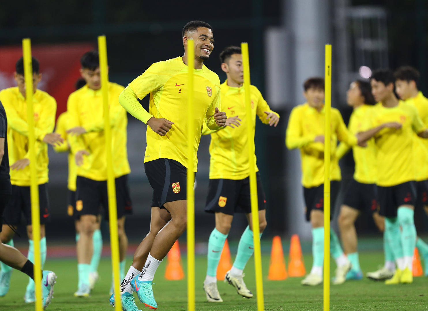 精彩瞬间不容错过，在比赛中领略球员飒爽英姿