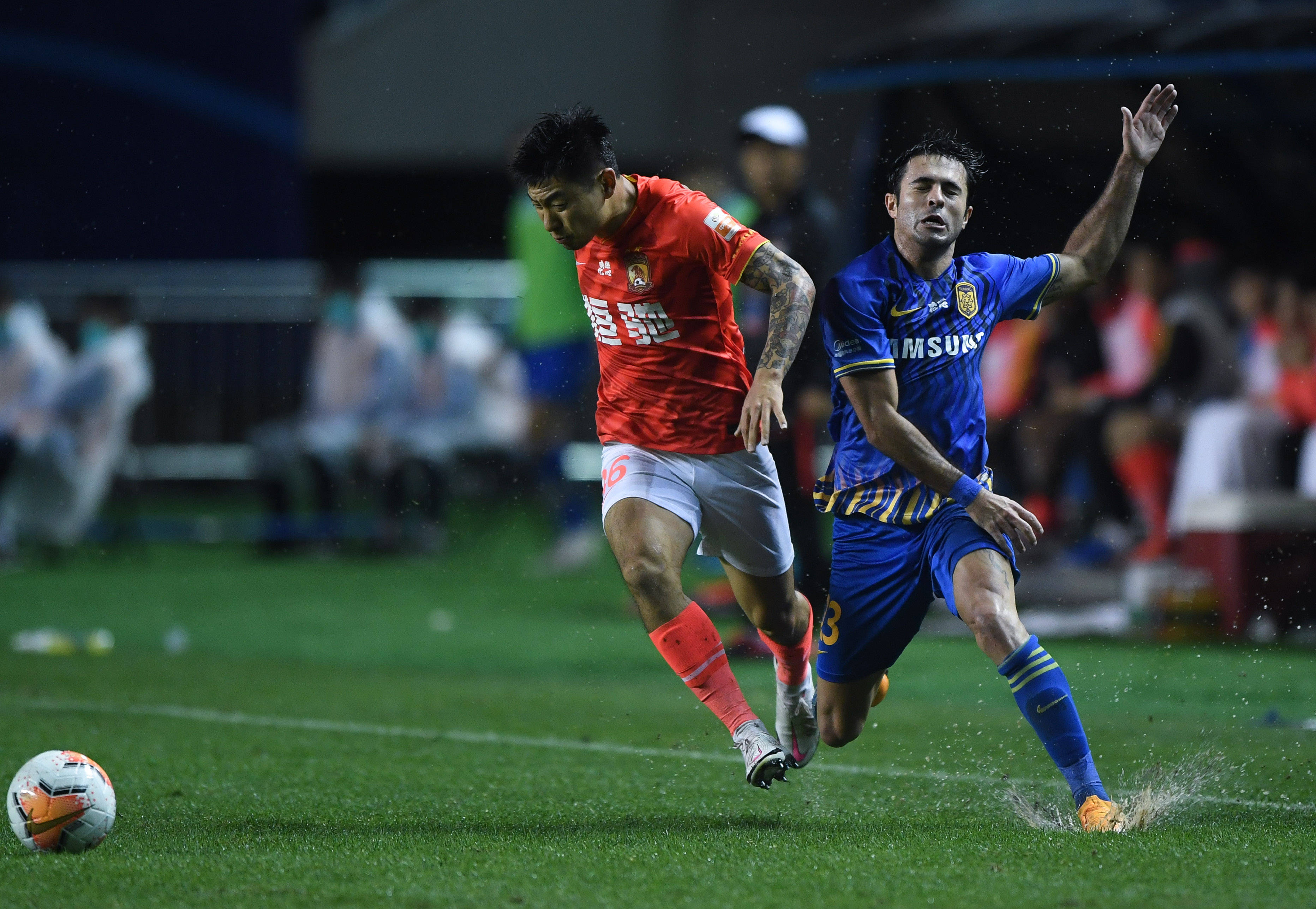 苏宁球员表现超出期望，力压对手实现逆转