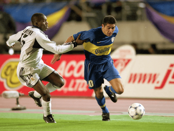 阿根廷青年击败强手,获得体操冠军 阿根廷青年击败强手,获得体操冠军