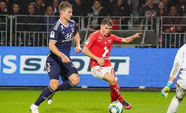 关于波尔多客场全身而退，保级前景堪忧的信息