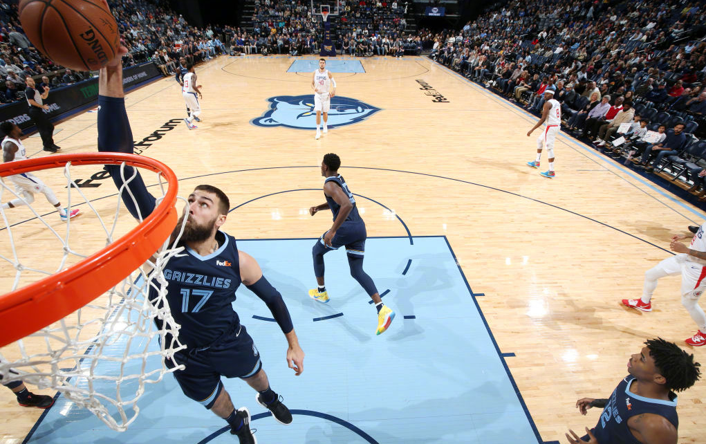 淮安队在比赛末段决胜时刻紧追不舍，终获胜利